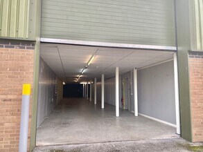 Weston Rd, Crewe to rent Interior Photo- Image 2 of 3