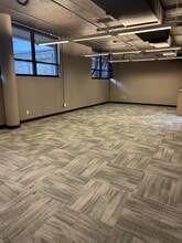 3122 Gillham Plz, Kansas City, MO to rent Interior Photo- Image 2 of 2