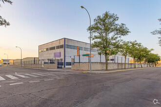 Calle Valencia De Don Juan, 25, Fuenlabrada, Madrid for rent Building Photo- Image 1 of 5