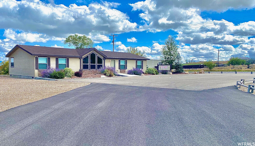 2295 W Highway 40, Vernal, UT for sale - Primary Photo - Image 1 of 1