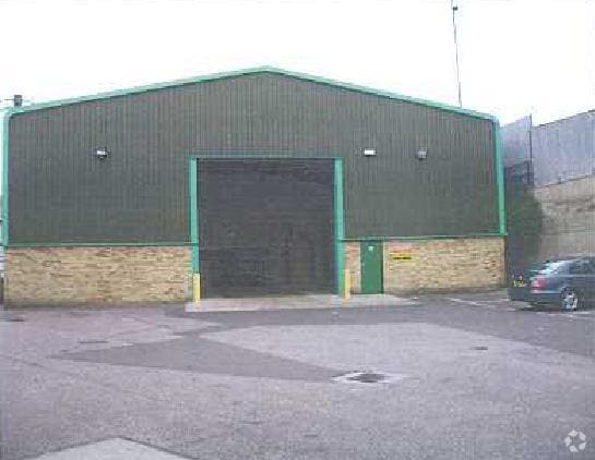 Commissioners Rd, Rochester to rent - Building Photo - Image 2 of 3