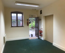Felcourt Rd, East Grinstead to rent Interior Photo- Image 2 of 2