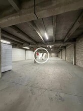 Industrial in Le Blanc-Mesnil to rent Interior Photo- Image 1 of 6