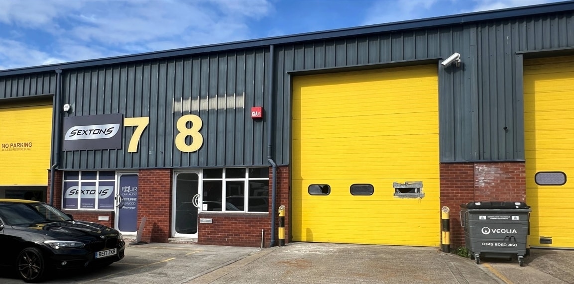 Airport Service Rd, Portsmouth to rent Building Photo- Image 1 of 2