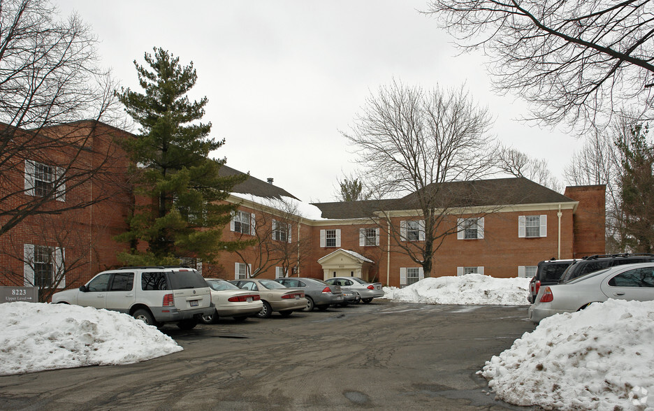 8223 Brecksville Rd, Brecksville, OH for rent - Primary Photo - Image 1 of 6