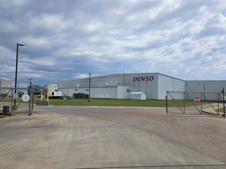 100 Denso Rd, Osceola, AR for rent - Building Photo - Image 2 of 12