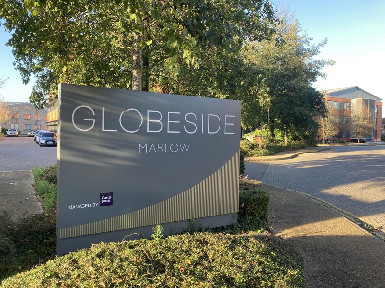 Fieldhouse Ln, Marlow to rent - Building Photo - Image 3 of 29