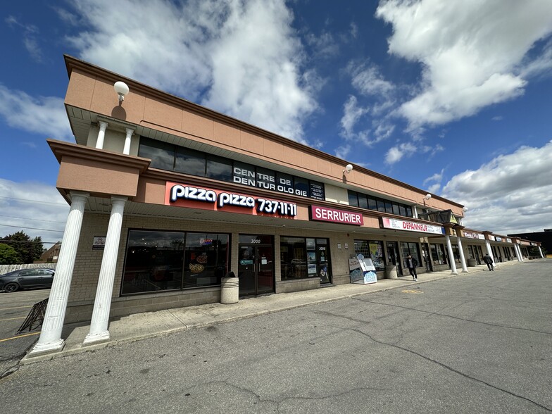 3000-3140 Boul de Rome, Brossard, QC for rent - Building Photo - Image 2 of 16