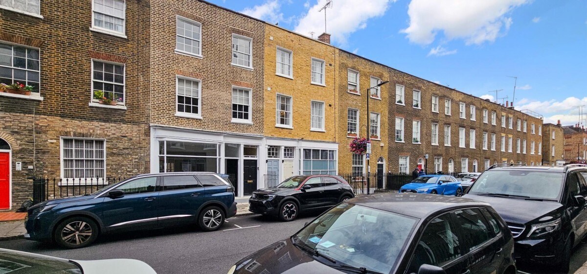 102 Star St, London to rent Building Photo- Image 1 of 13