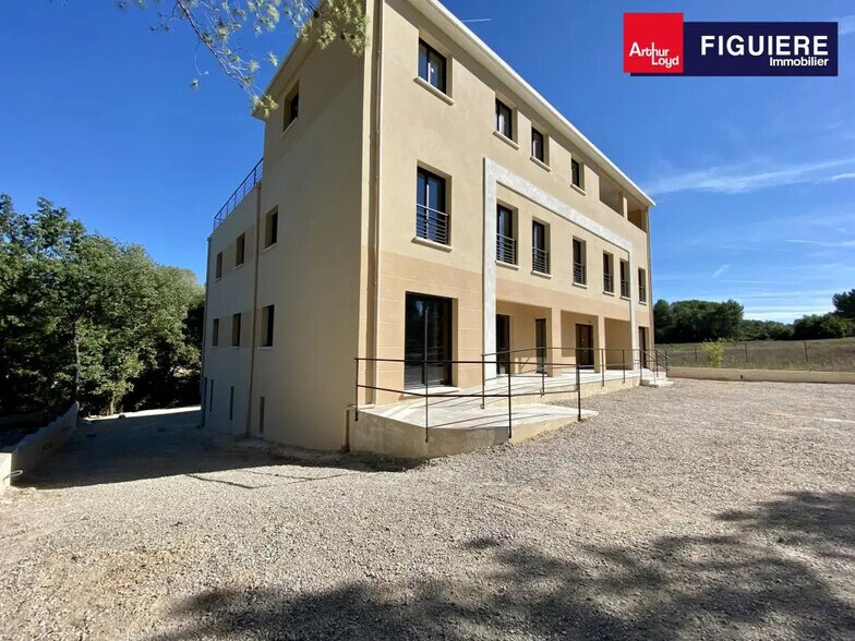 Office in Peynier to rent - Building Photo - Image 1 of 16