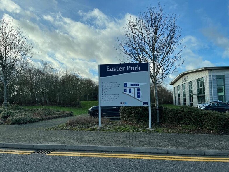 Axial Way, Colchester to rent - Building Photo - Image 3 of 13