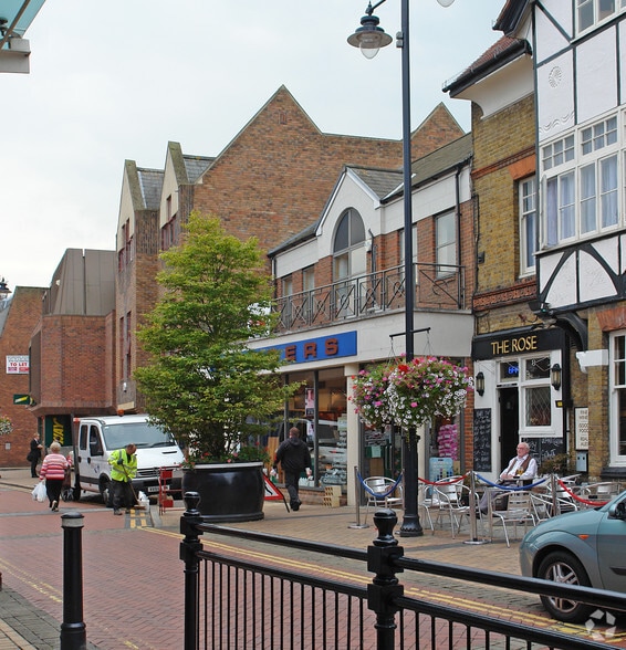 18 King St, Maidenhead to rent - Building Photo - Image 3 of 3