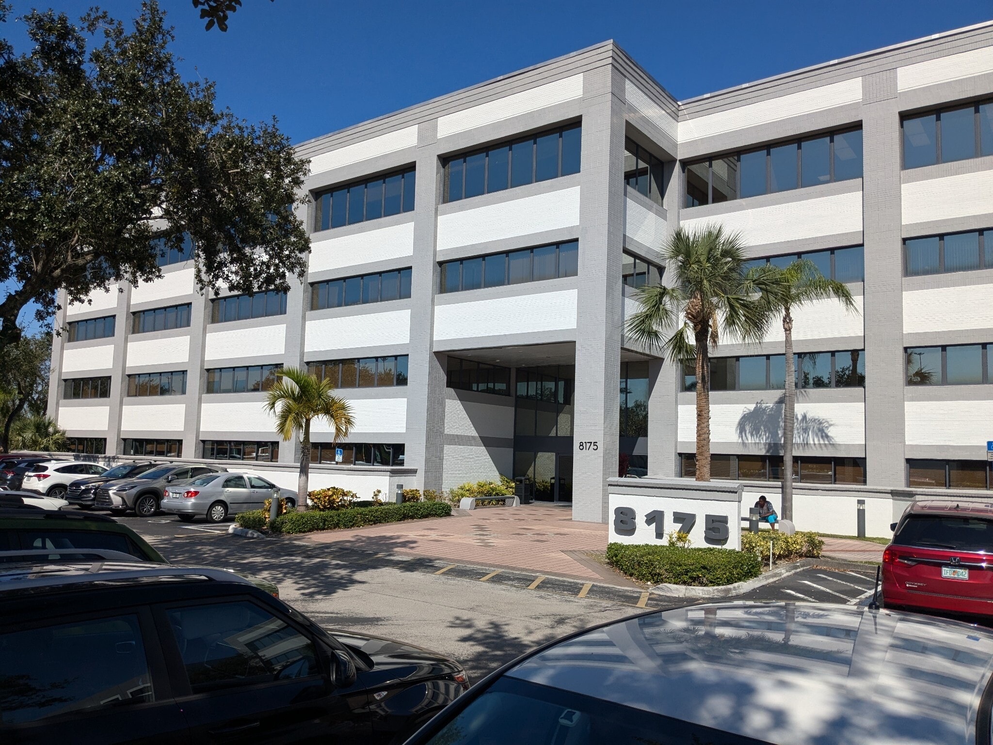 7925 NW 12th St, Doral, FL to rent Building Photo- Image 1 of 33