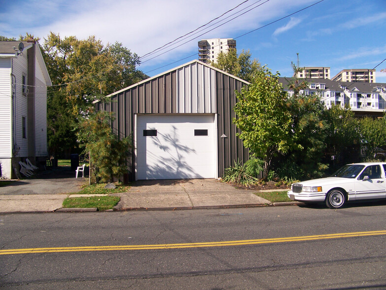 305-315 2nd St, Hackensack, NJ for sale - Building Photo - Image 2 of 3