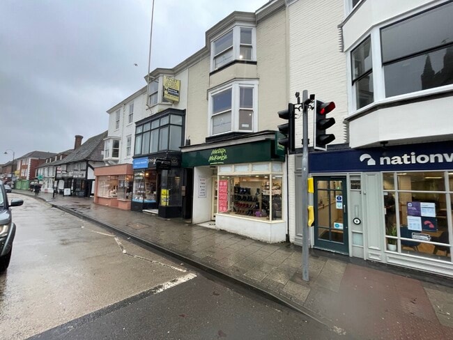 More details for 39 High St, Tenterden - Retail to Rent