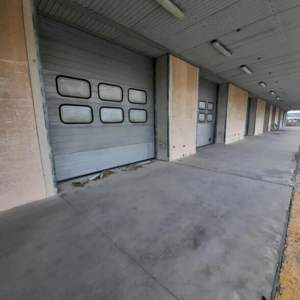 Industrial in Gennevilliers to rent - Building Photo - Image 2 of 3