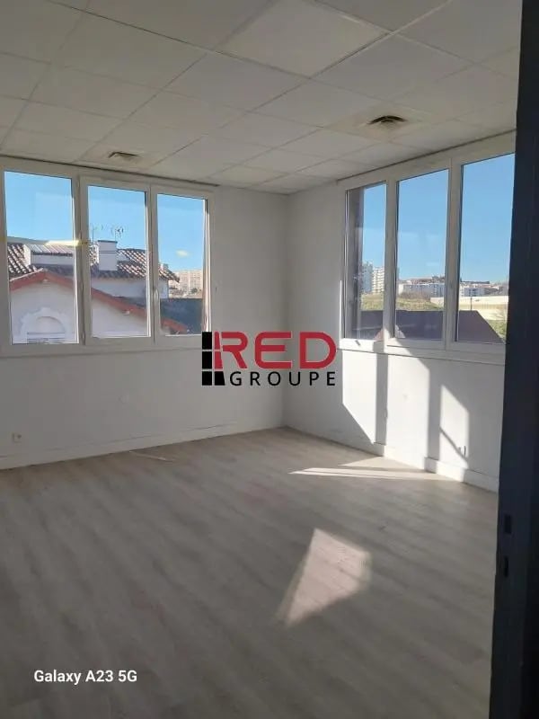 Vente Bureaux 120 m² à 235 m² - Photo 1