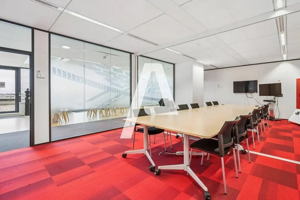 Office in Rungis to rent Interior Photo- Image 1 of 6