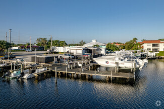 Retail & 13 Boat Marina | 631 Northlake - Commercial Property