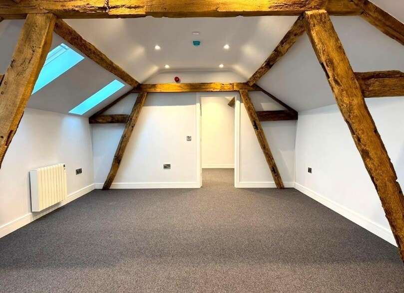 Lavells Ln, Silchester to rent - Building Photo - Image 3 of 7
