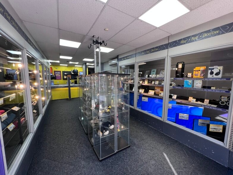 544 Christchurch Rd, Bournemouth for sale - Interior Photo - Image 3 of 4