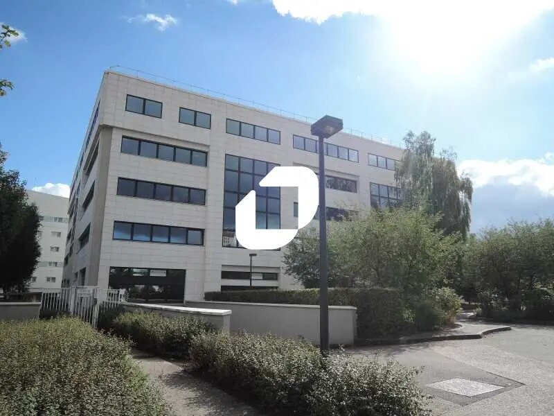 Office in Rungis for sale Building Photo- Image 1 of 9