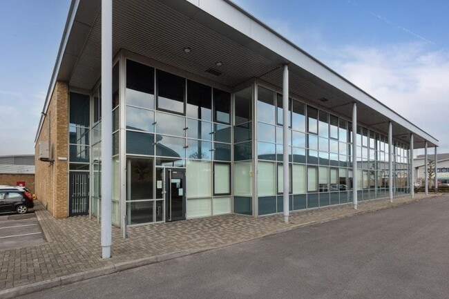 More details for 240-241 Gresham Rd, Slough - Industrial to Rent