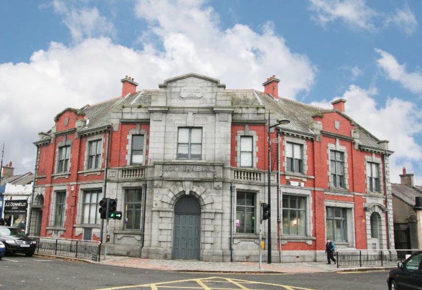 58-60 Market St, Downpatrick for rent - Building Photo - Image 2 of 2