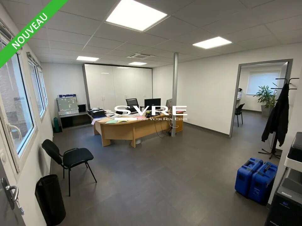 Light Industrial in Vitrolles to rent Interior Photo- Image 1 of 9