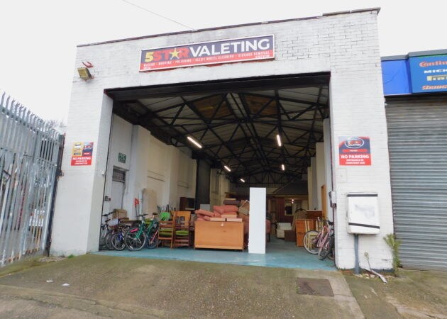 5a Hewell Rd, Redditch for sale Primary Photo- Image 1 of 1