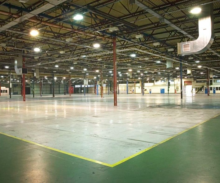 1 Potter Pl, Skelmersdale to rent - Building Photo - Image 2 of 8