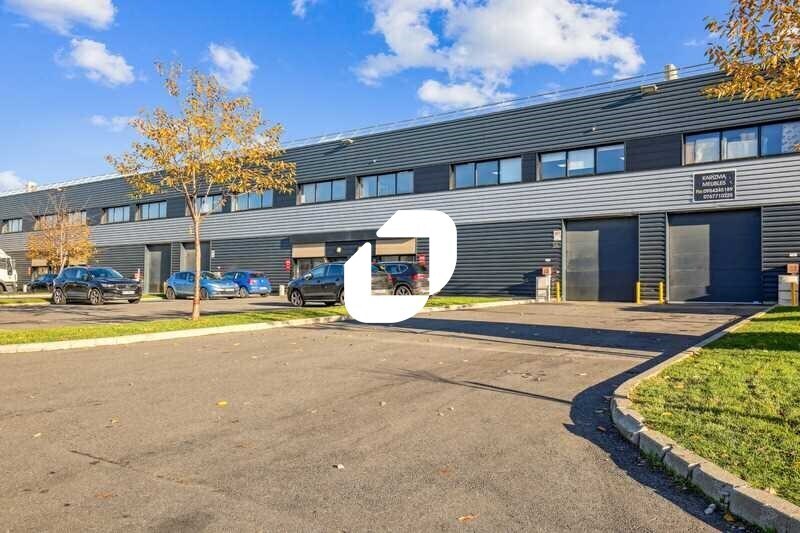 17 Rue Henri Becquerel, Aulnay-sous-Bois to rent Building Photo- Image 1 of 13