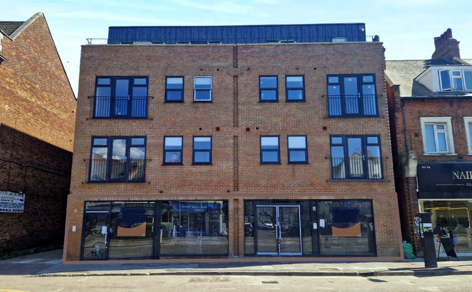 16-18 Shenley Road, Borehamwood to rent - Building Photo - Image 1 of 9