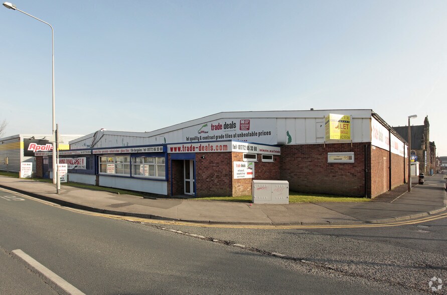 66-76 Ribbleton Ln, Preston for sale - Building Photo - Image 1 of 1
