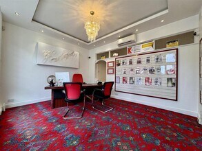 43 Brook St, Selby to rent Interior Photo- Image 2 of 2