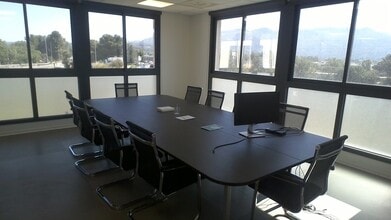 Route De Gemenos, Aubagne to rent Interior Photo- Image 2 of 5