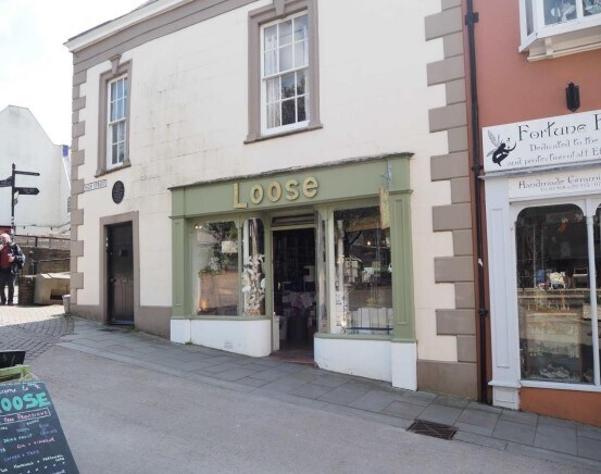 33 High St, Stroud for sale Primary Photo- Image 1 of 1