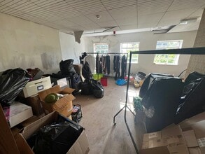 19-20 Ironmarket, Newcastle Under Lyme to rent Interior Photo- Image 2 of 10