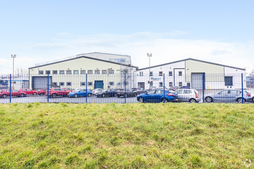 Southgate, Morecambe to rent - Building Photo - Image 2 of 2