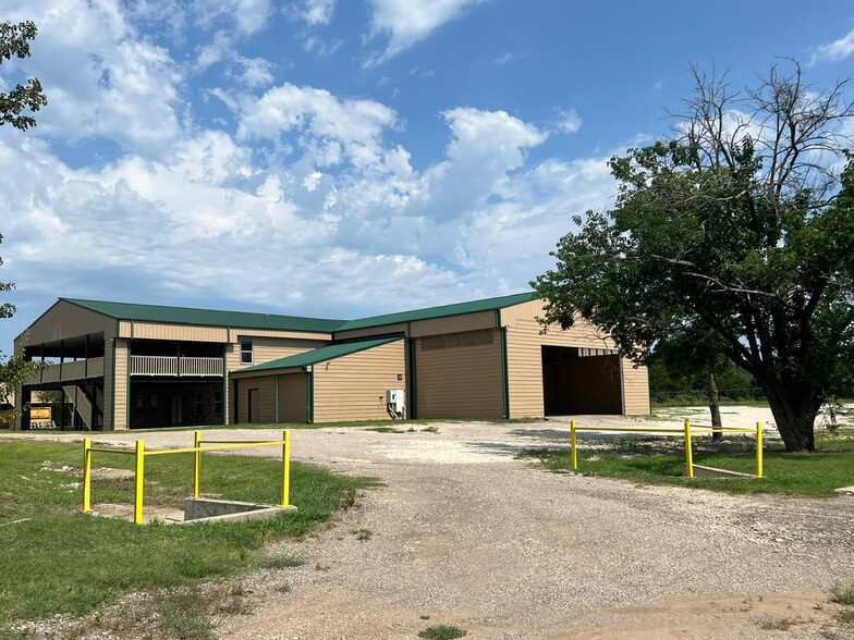 315 Highport Rd, Pottsboro, TX for sale - Primary Photo - Image 1 of 1