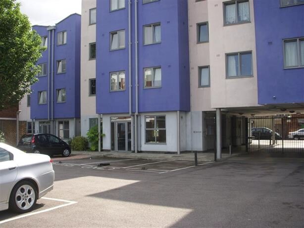 Cherington Rd, London for sale Primary Photo- Image 1 of 1