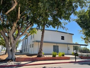 300-280 Skyway Dr, Camarillo, CA for rent Building Photo- Image 2 of 9