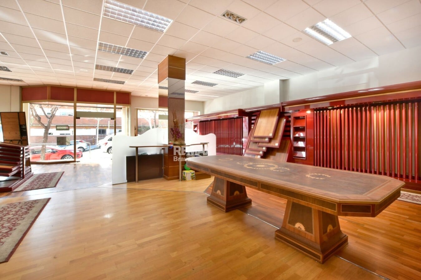 Sant Feliu de Llobregat, BAR 08980 - - - Interior Photo - Image 2 of 24