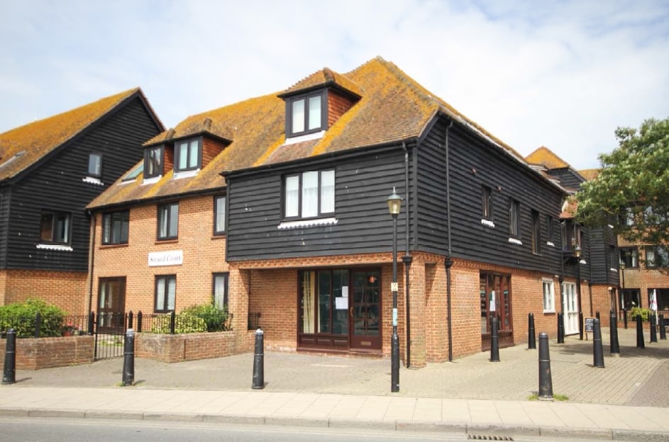 Strand Ct, Rye to rent Primary Photo- Image 1 of 3