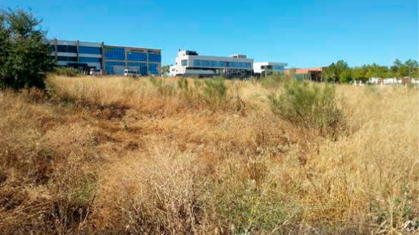 Land in Alcorcón, Madrid to rent Primary Photo- Image 1 of 4
