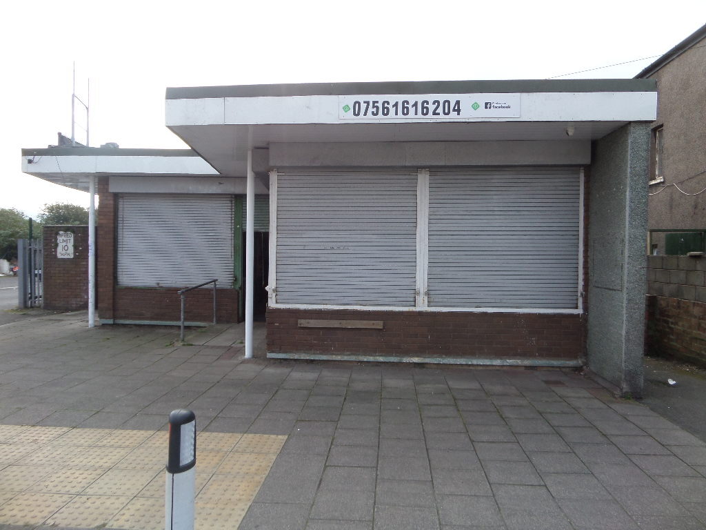 3 Victoria Rd, Port Talbot to rent Building Photo- Image 1 of 4