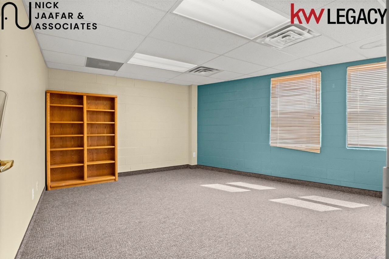 35640 W Michigan Ave, Wayne 48184 Office for Rent UK