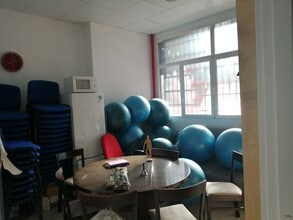 Retail in Madrid, Madrid to rent Interior Photo- Image 2 of 8