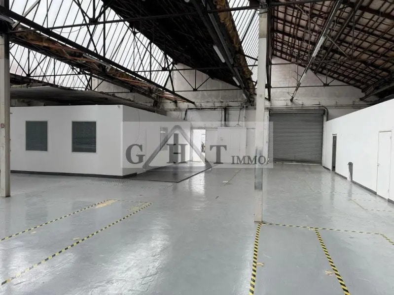 Industrial in Pantin to rent Interior Photo- Image 1 of 6