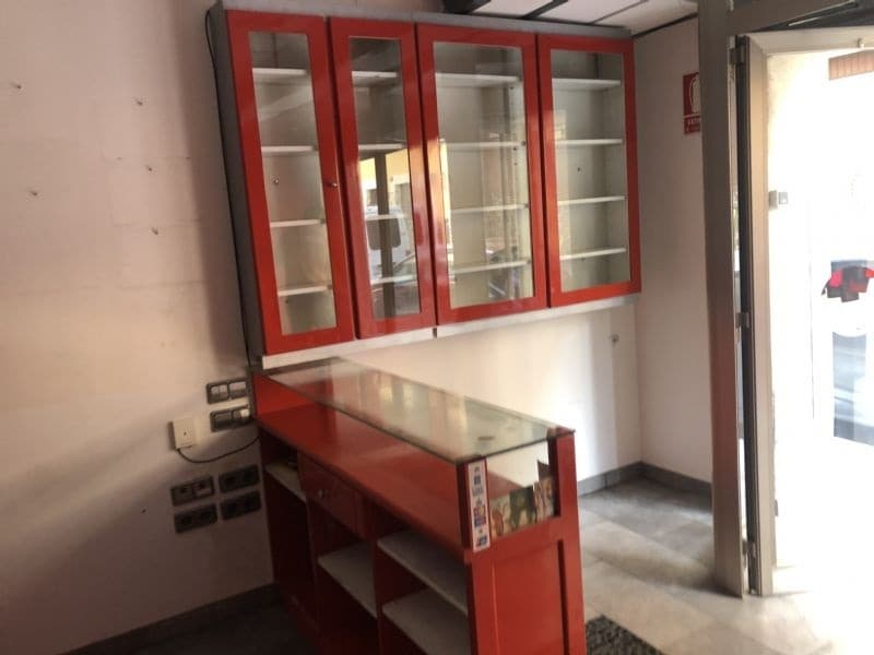 Tarragona, TAR 43004 - Unit 01 - - Interior Photo - Image 2 of 2